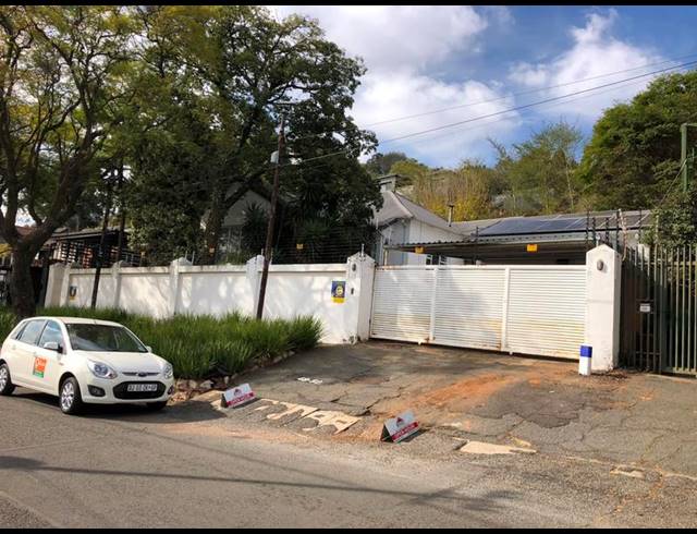 3 BEDROOM HOUSE FOR SALE IN KENSINGTON